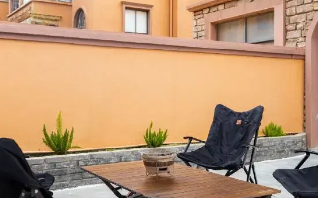 Azure · Xiaozhu Homestay (Dali Mansion Airport Branch)