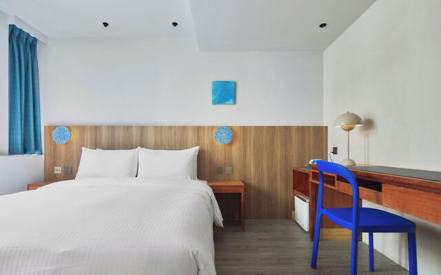 The Blue By Just Inn