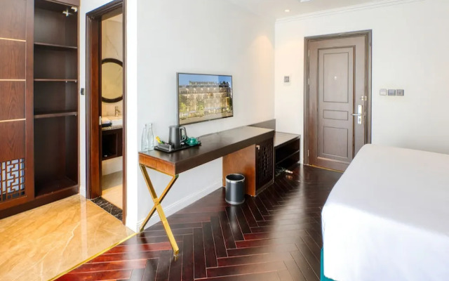 The Almin Hotel