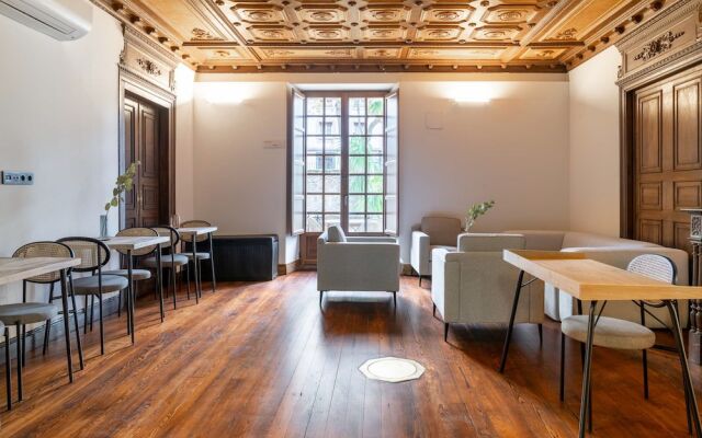 limehome Vitoria Palacio Álava-Velasco