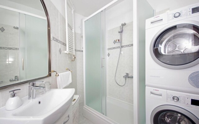 Awesome Apartment in Split With Wifi and 3 Bedrooms