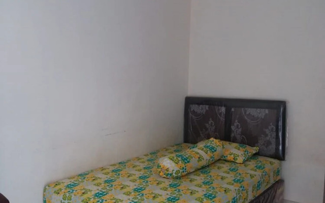 Oyo 2851 Anggrek House Syariah