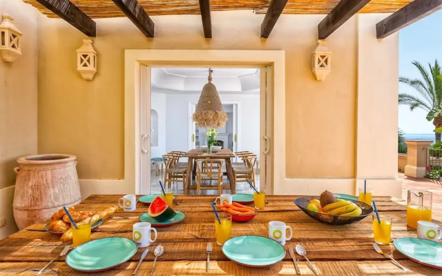 Solaga Villa Los Monteros