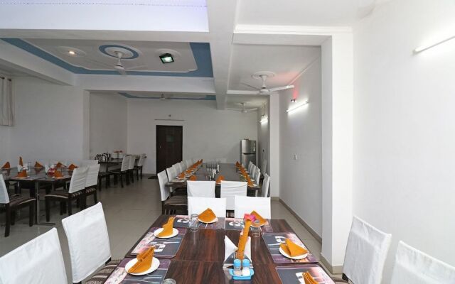 OYO 22711 Rajni Guest House