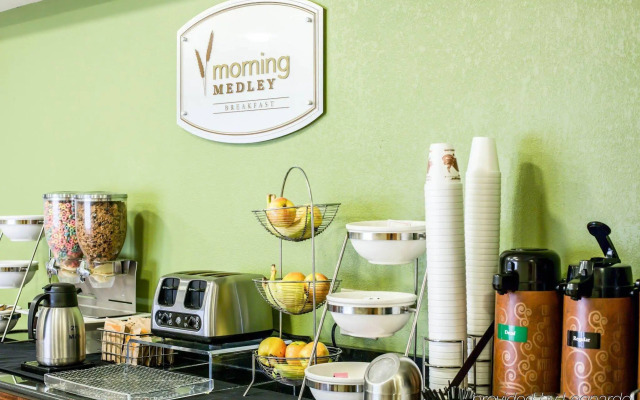 Rodeway Inn Austell Six Flags