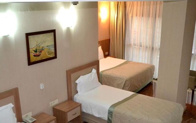 Engin Otel Izmir