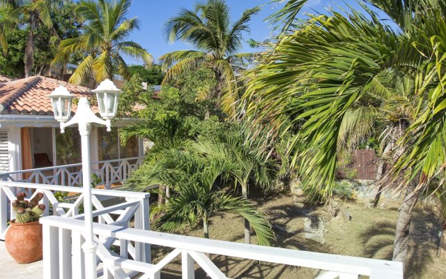 Villa Coralita 4 Br villa by RedAwning