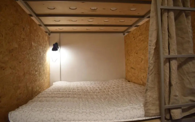 Sleep Studio Hostel