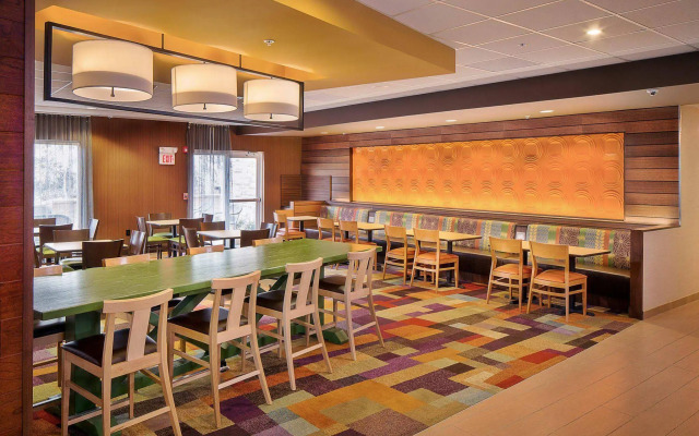 Fairfield Inn & Suites Monaca