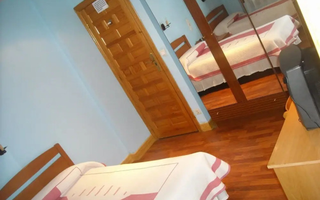 Hostal Paratene
