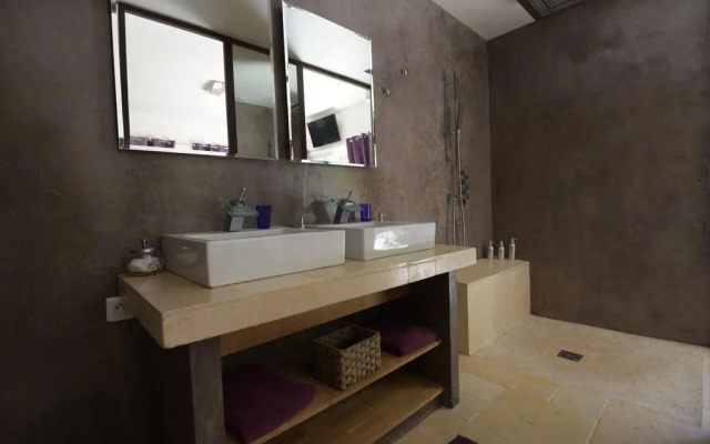 Villa Les Bains Du Soleil Levant