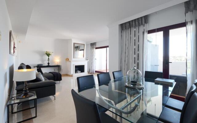 4 Bedroom Apartment in Noray, San Pedro Beach