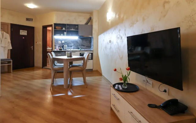 Green Wood Resort Apartments