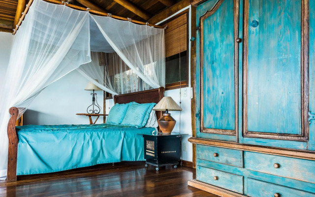 Casa de luxo com piscina e natureza em Ilhabela