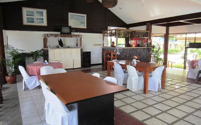 Estaca bay Garden Resort