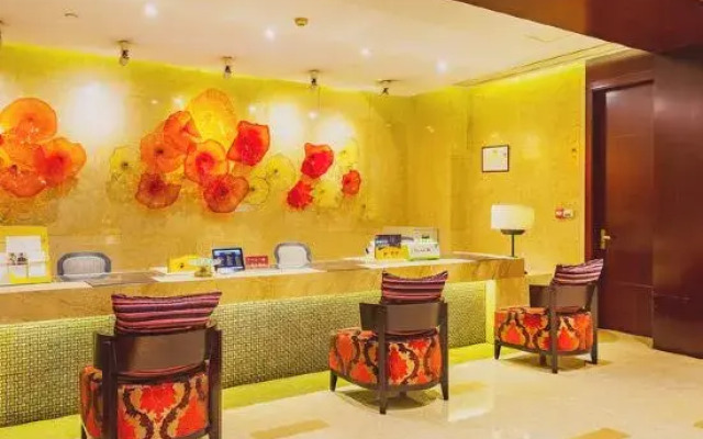 Chongqing Plaza Hotel