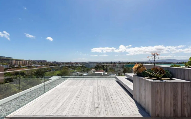 Central Southern Suburbs Leafy Village Neighbourhood