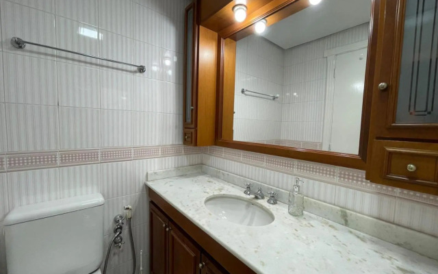 Apartamento a 100m da Rua Coberta