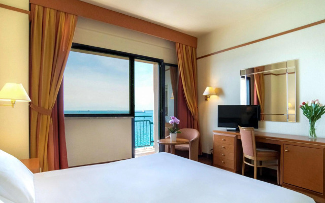 Delfino Taranto Hotel
