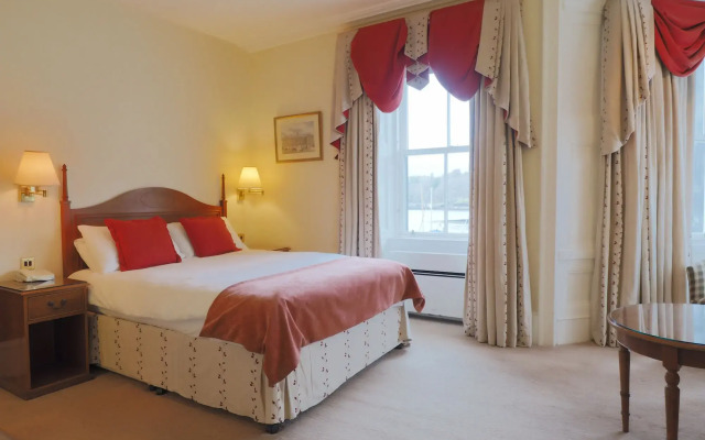 The Royal Hotel