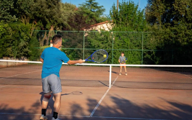 Guesthouse Barboska-pool & tennis court