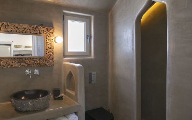 AVAL All Suite