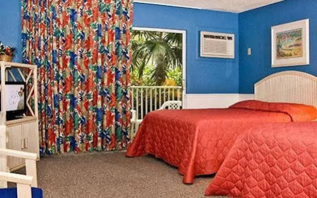 Waterside Inn on the Beach