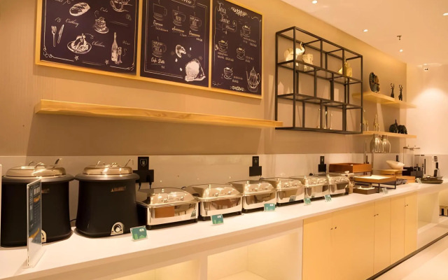 City Comfort Inn Hotel (Zhuhai Doumen Daxin Xinduhui Pedestrian Street)