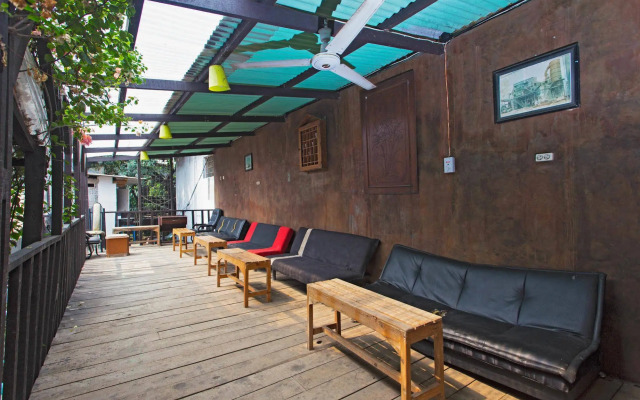 RedDoorz Pesanggrahan