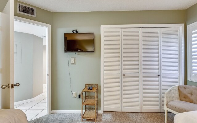 Inlet Reef 617 2 Bedroom Condo by RedAwning