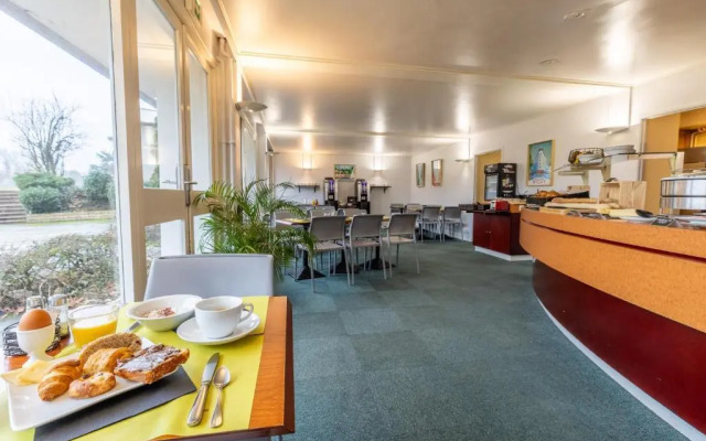 Brit Hotel Le Parc Vichy