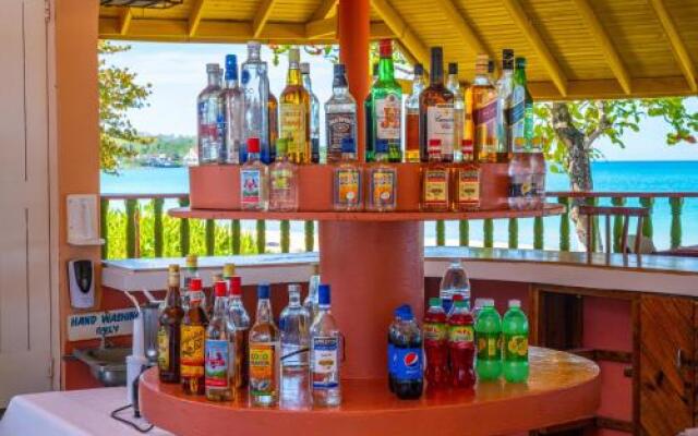 Shields Negril Villas