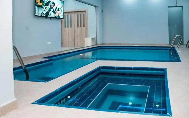 Trendy Hotel and Suites