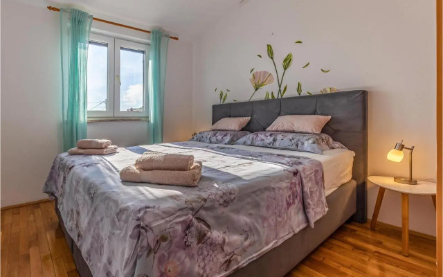 Apartment Banjole with Sea View 201