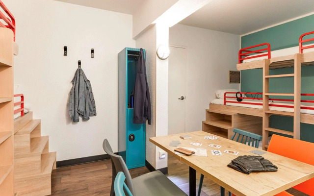 hotelF1 Lyon Saint Priest