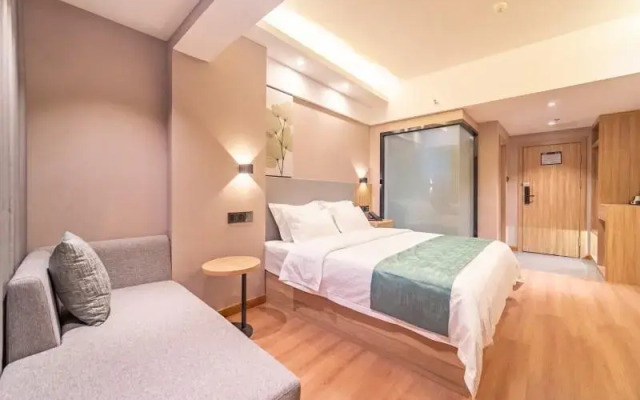 GreenTree Inn Express Hotel (Deyang Wenmiao Square )