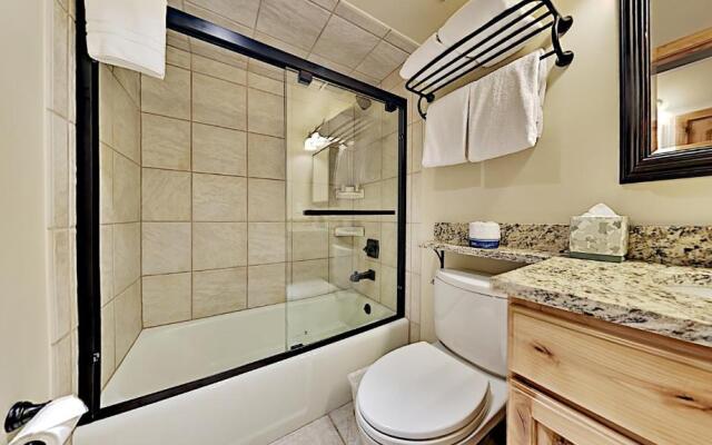 Timberline Condominium Studio Deluxe Unit 218