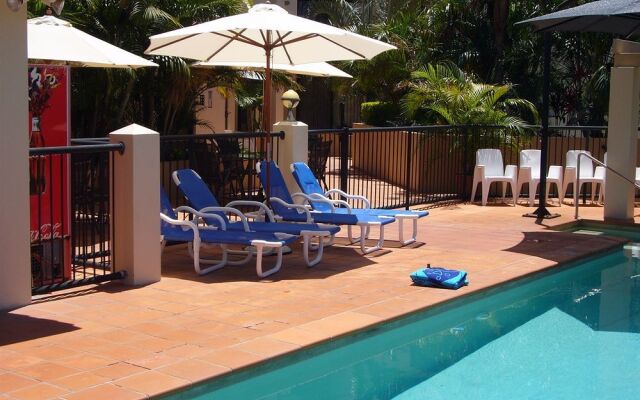 Chevron Palms Holiday Apartments by Gold Coast Premium