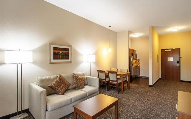 MainStay Suites Madison - Monona