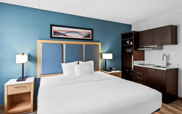 Suburban Studios Charleston - Civic Center