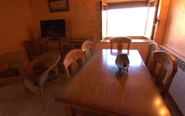 La Higuera Y El Nogal