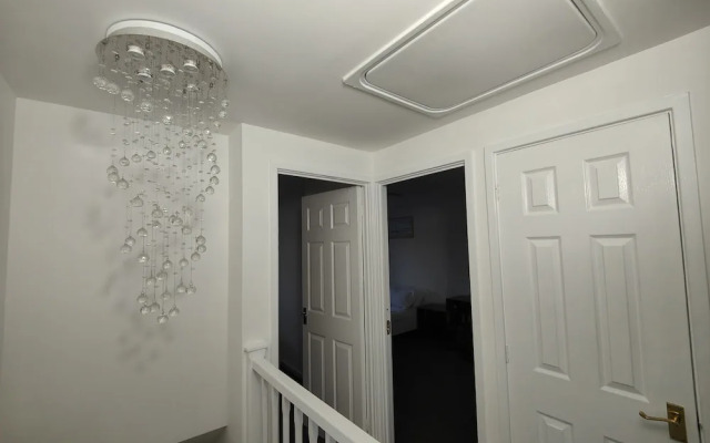 Tyburn Home, Birmingham With Free Parking