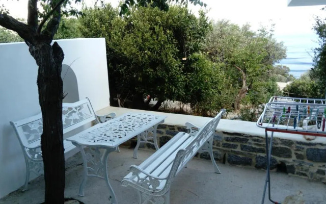 Zacharoula Rooms