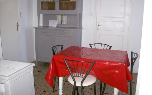 House With 3 Bedrooms in Bourbon-lancy, With Wifi