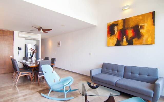 Kuxtal 3 Bedroom Downtown Apartment