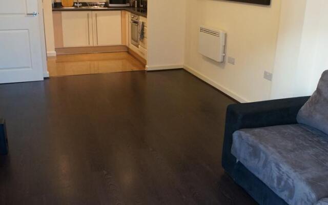 Serviced Lifestyle - Slough Station
