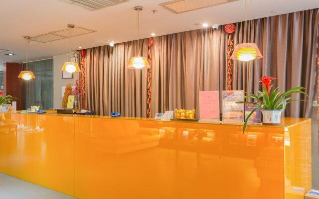 Chicago Suites International Hotel