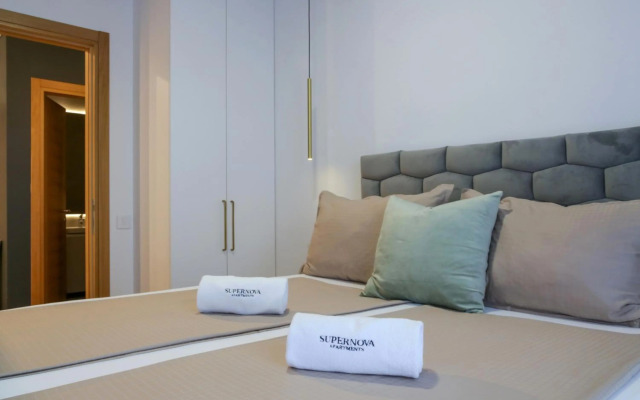 Supernova Royal Residence