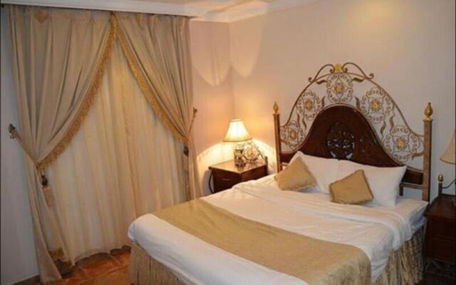 OYO 640 Home Furnished 3-Bedroom Apartment