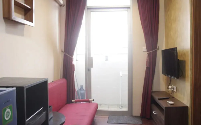 Strategic & Comfy 2Br Apartment At The Edge Near Unjani